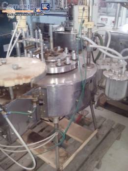 M�quina de llenado de frascos y matraces con tap�n de