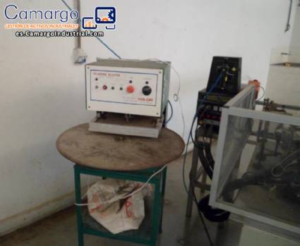 Selladora tipo blister para pegar cart�n en el pvc