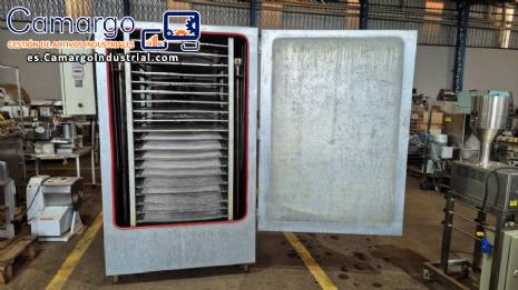 Horno/deshidratador Prime Engenharia para deshidratar frutas y verduras.