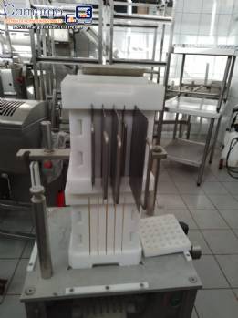 Máquina para hacer brochetas de carne Klainox