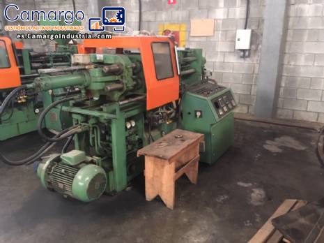 M�quina de moldeo por inyecci�n Semeraro