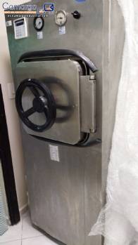 Autoclave horizontal de acero inoxidable Luferco 100 litros