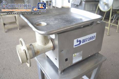 Picadora de carne y man� Beccaro