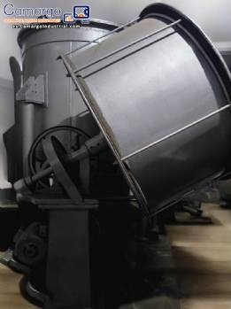 M�quina pulidora de grageas y tabletas Lawes de 100 litros