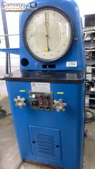 Equipo universal de ensayo de flexi�n por tracci�n TOKYOKOKI SEIZOSHO de 30 toneladas