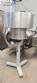 Enroscadora de botellas y tarros con sistema automtico de alimentacin de tapones