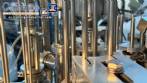 M�quina autom�tica rotativa de dosificaci�n y sellado para vasos, tarros y botellas, Milainox MB-1