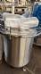 M�quina autom�tica rotativa de dosificaci�n y sellado para vasos, tarros y botellas, Milainox MB-1