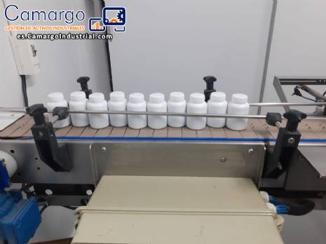 L�nea de llenado con contador de c�psulas y m�quina de tornillo