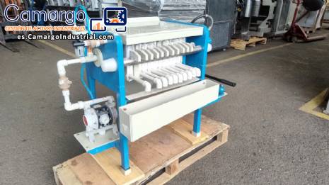 Filtro prensa Master Pump de 10 placas de 250 x 250 mm Filtro prensa Master Pump de 10 placas de 250 x 250 mm