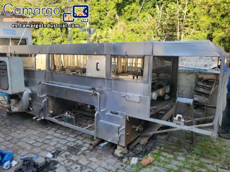 Línea de llenado para garrafas de 10 y 20 litros con máquina de llenado y lavadora/enjuagadora. Línea de llenado para garrafas de 10 y 20 litros con máquina de llenado y lavadora/enjuagadora.