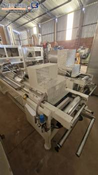 Máquina termoformadora para envasar preservativos Selovac Máquina termoformadora para envasar preservativos Selovac